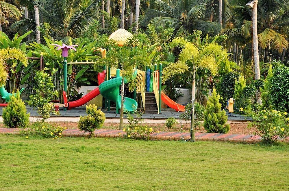 Lake Palace Trivandrum Vettutura Екстериор снимка
