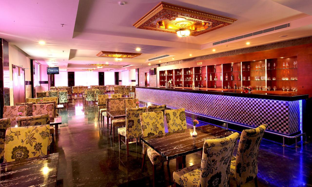 Lake Palace Trivandrum Vettutura Екстериор снимка