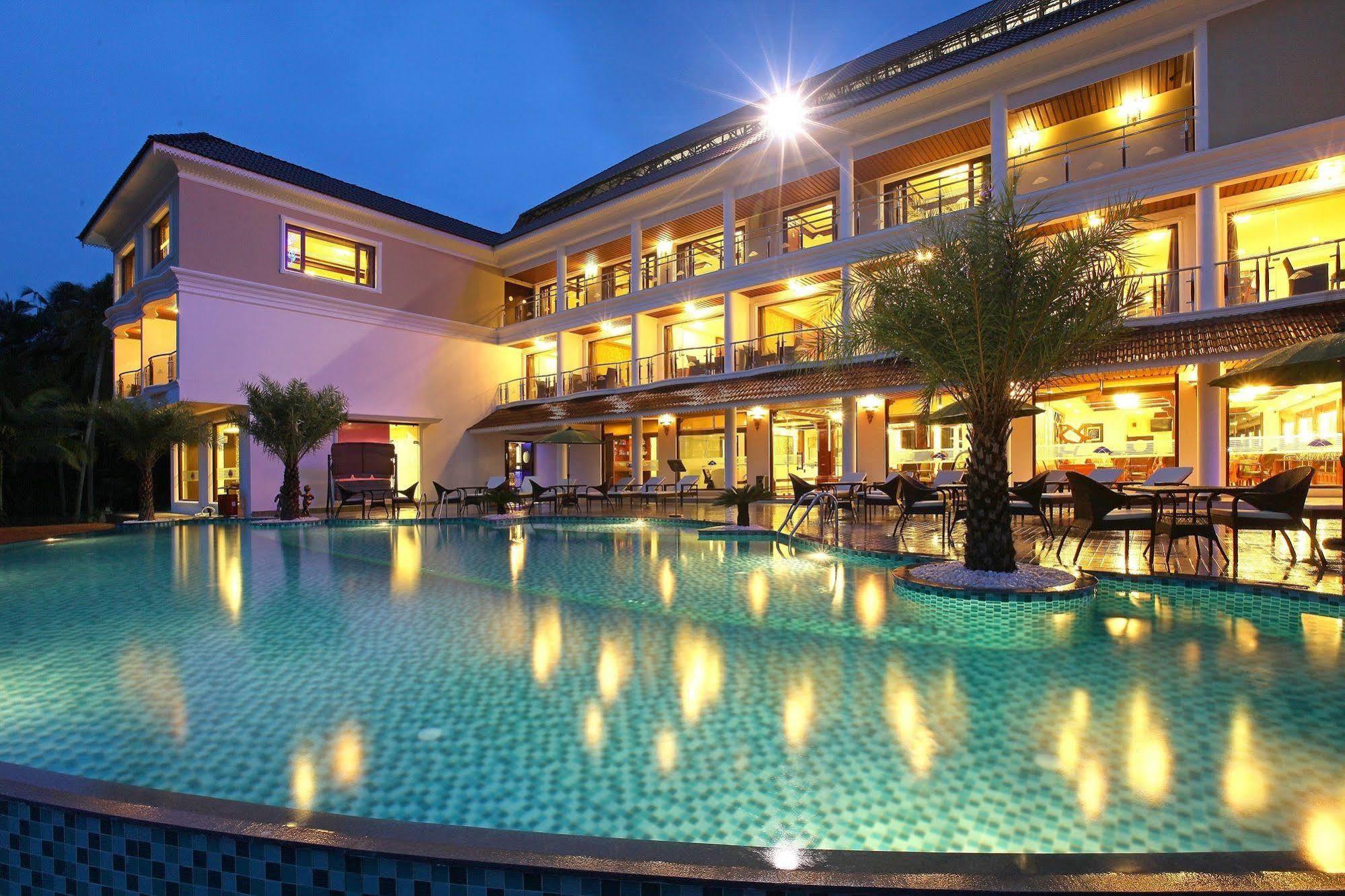 Lake Palace Trivandrum Vettutura Екстериор снимка